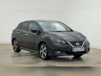 2022 - 110Kw N-Connecta 40Kwh 5Dr Auto