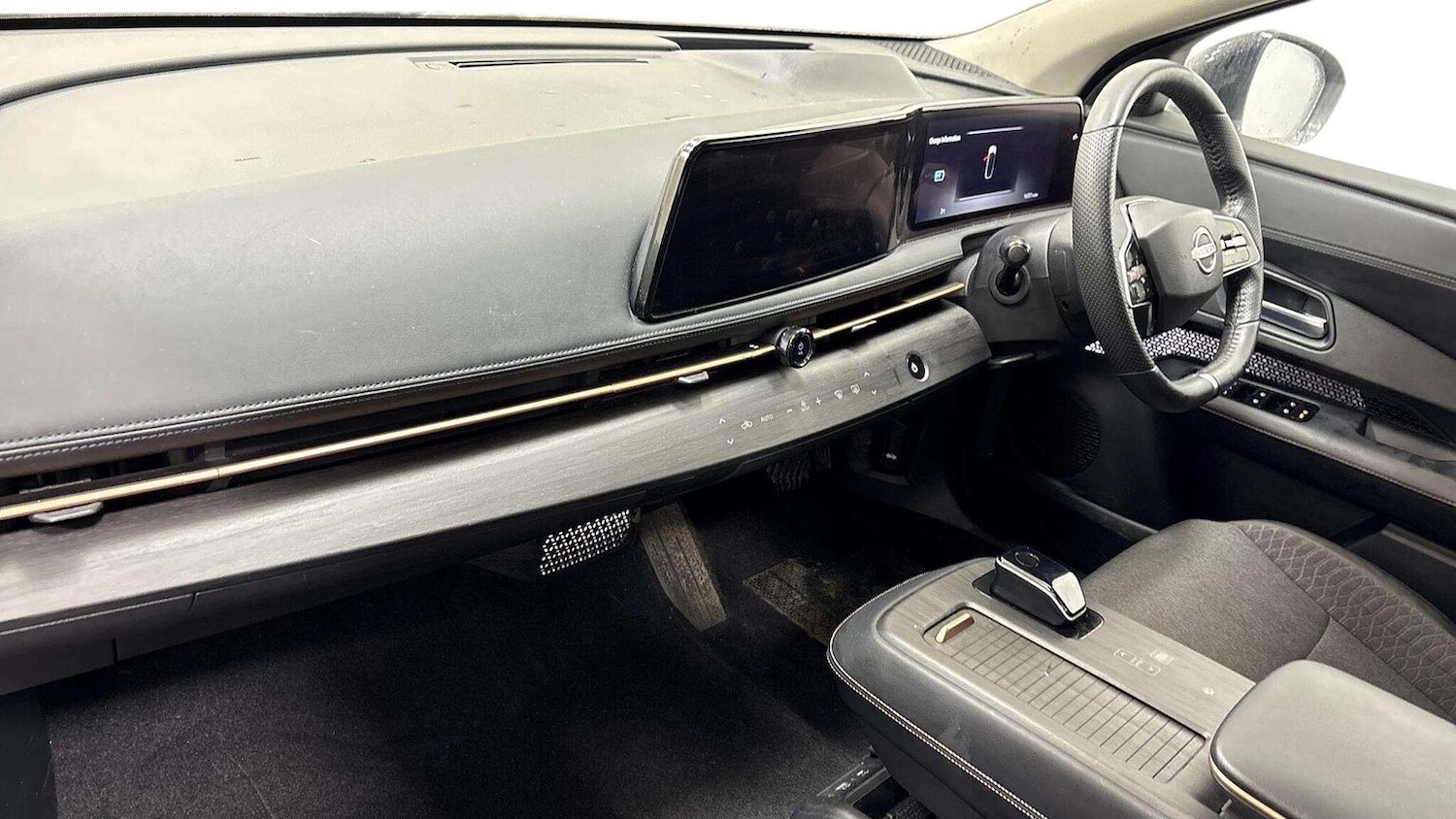 Used Nissan ARIYA 2023 for sale - 77012396: Photo 5