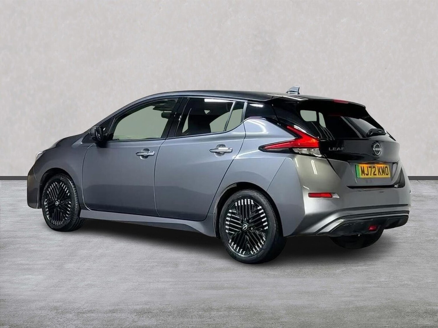 Used Nissan Leaf 2022 for sale - 77488459: Photo 2