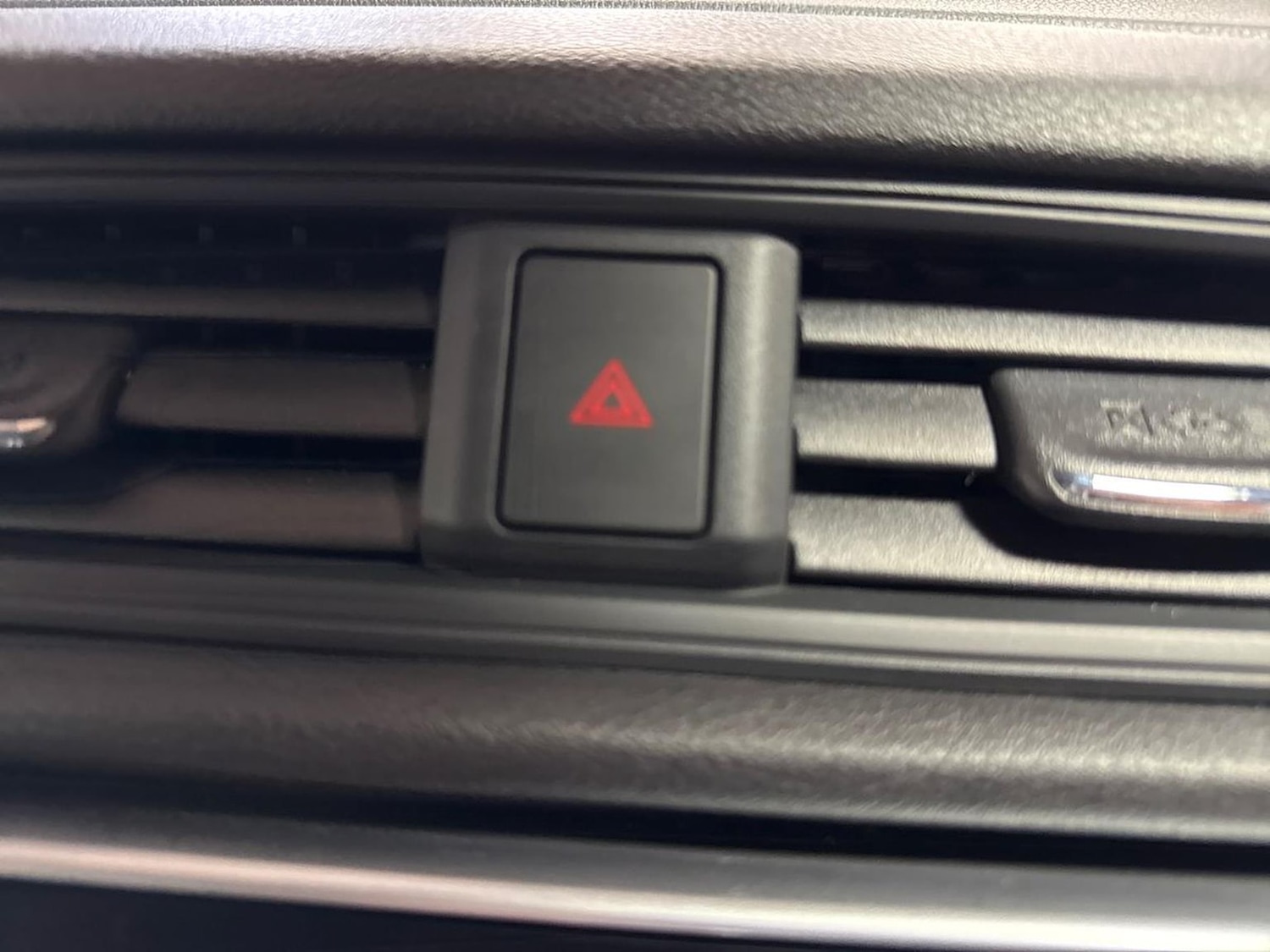 Used Nissan Leaf 2022 for sale - 76387179: Photo 22