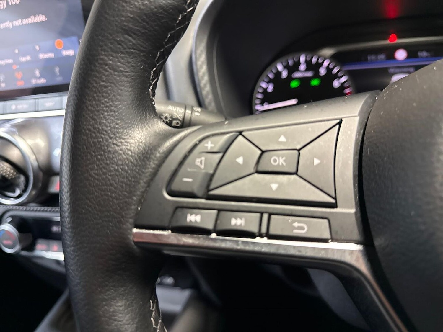 Used Nissan Juke 2024 for sale - 77080875: Photo 24