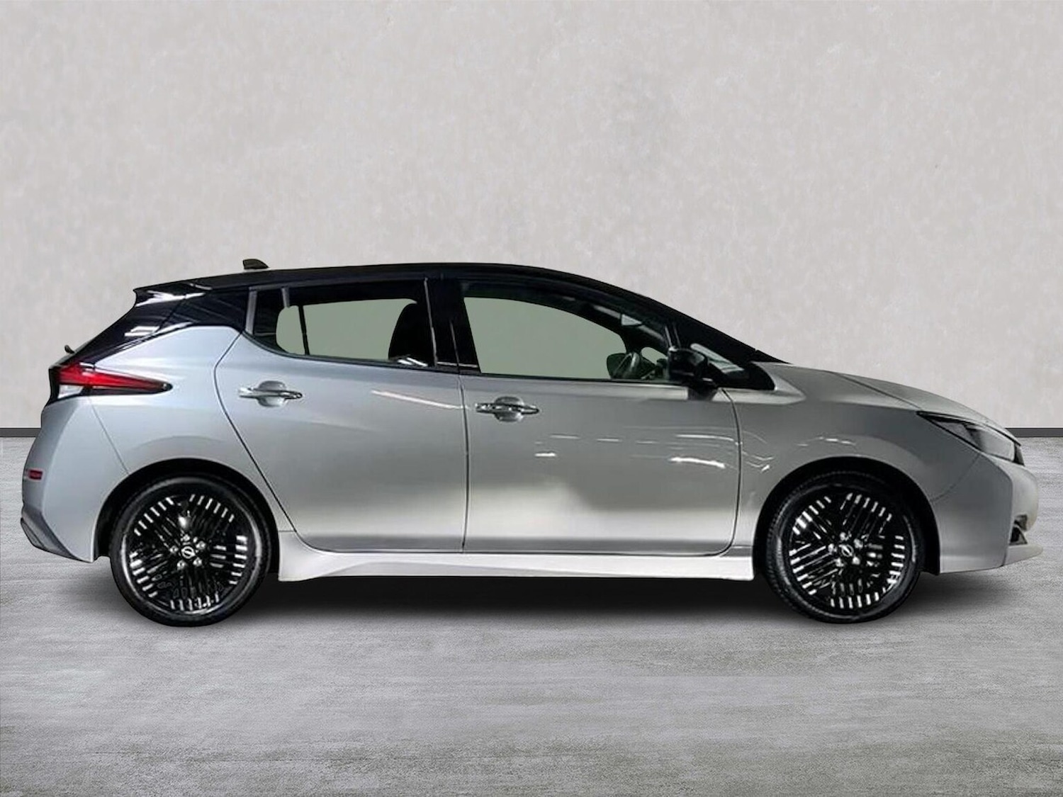 Used Nissan Leaf 2023 for sale - 77488413: Photo 3