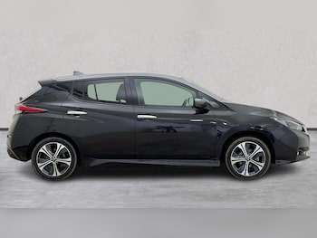 Used Nissan Leaf 2021 for sale - 77012391: Photo
