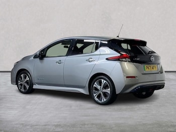 Used Nissan Leaf 2021 for sale - 77062302: Photo