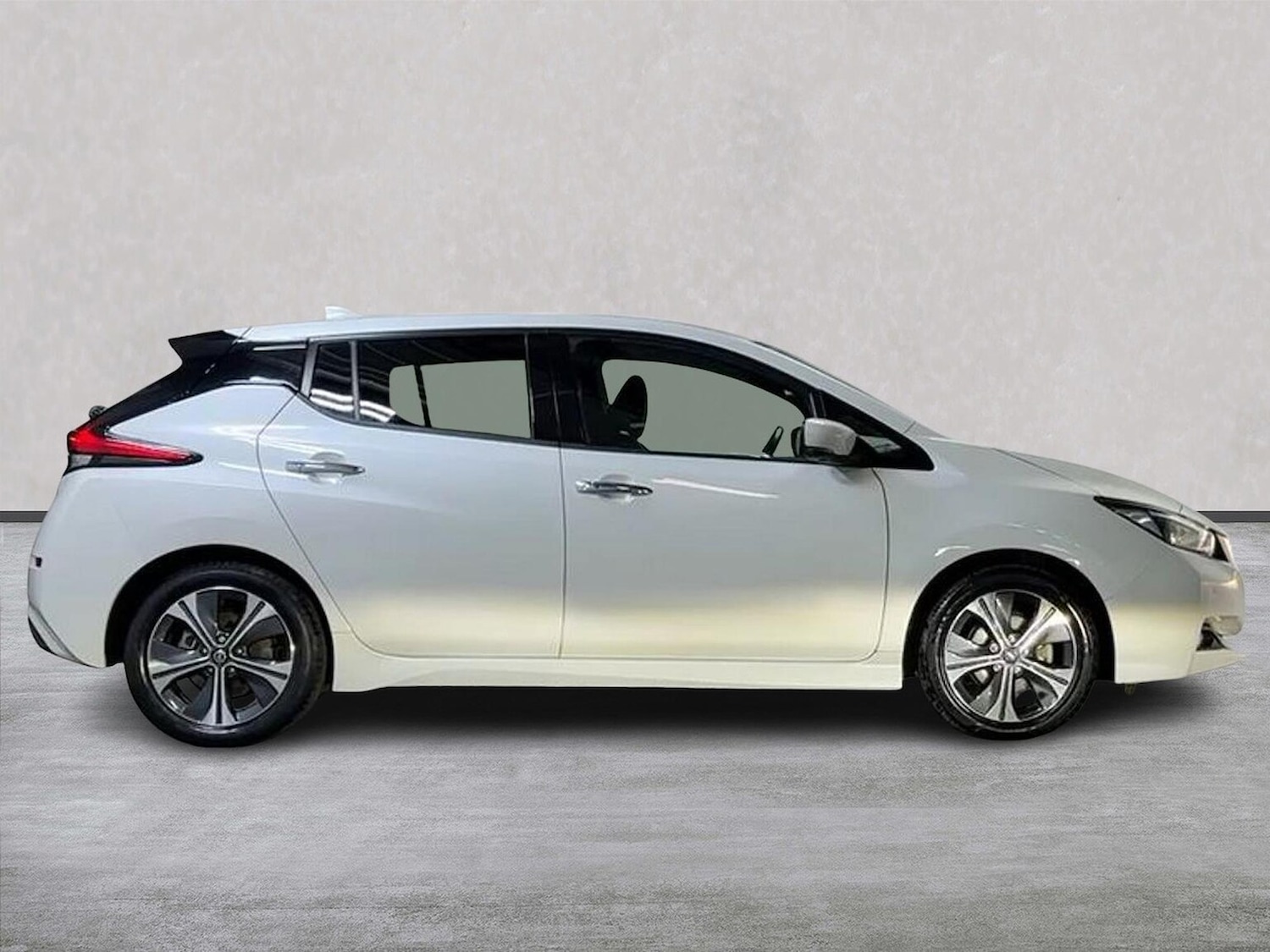 Used Nissan Leaf 2022 for sale - 77488435: Photo 3