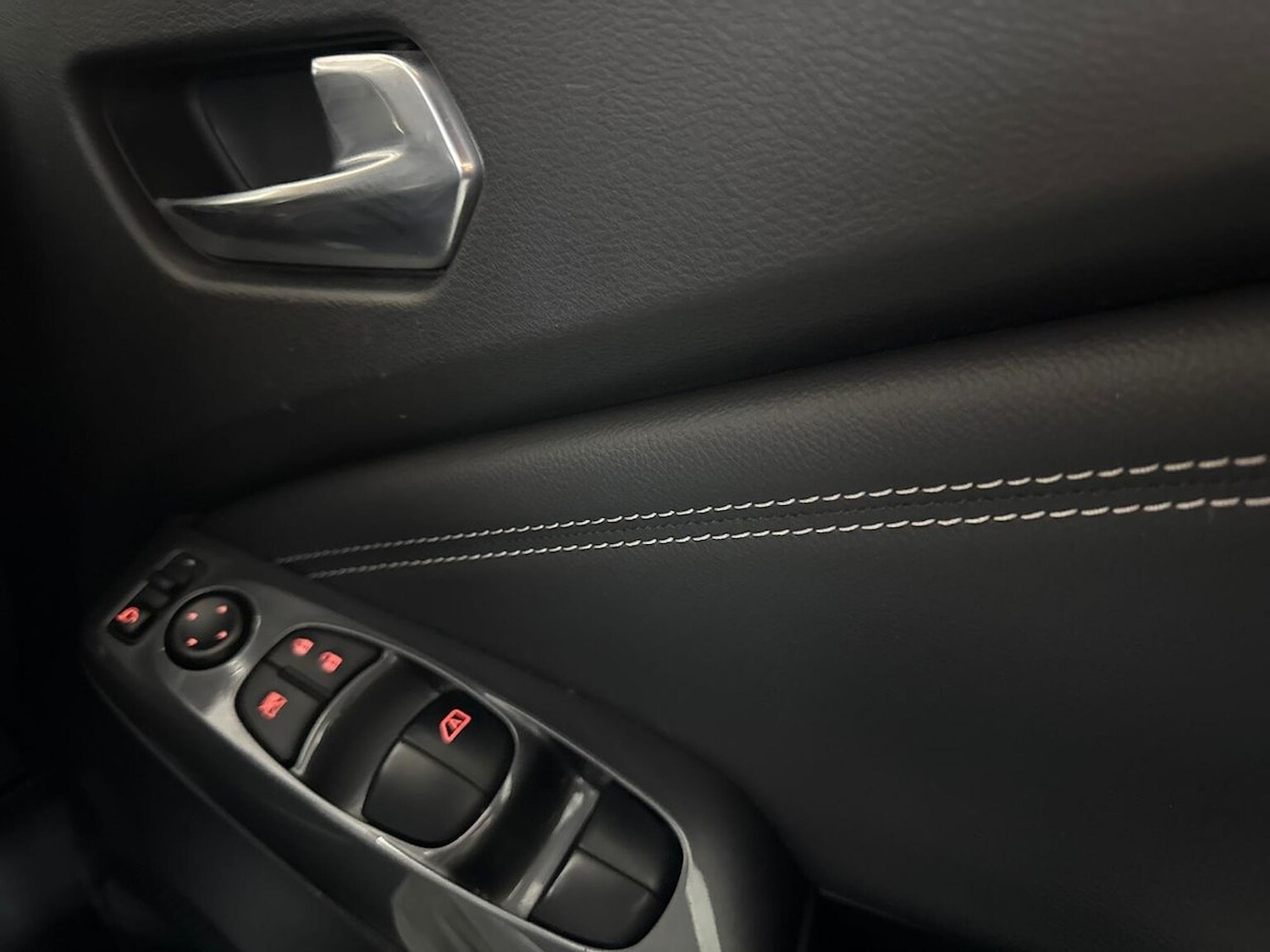 Used Nissan Juke 2024 for sale - 77012392: Photo 21