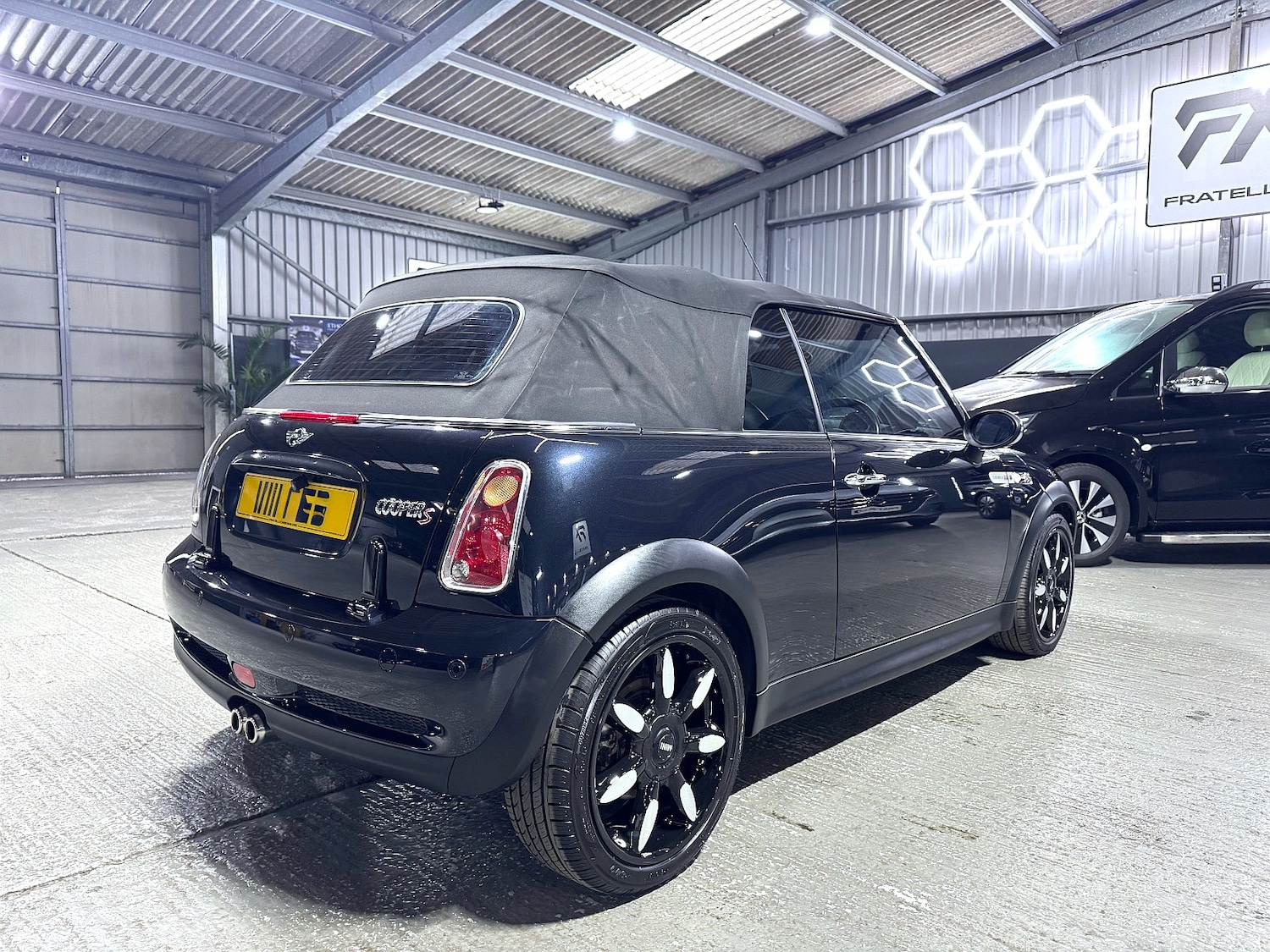 Used MINI Convertible 2008 for sale - 76904731: Photo 14