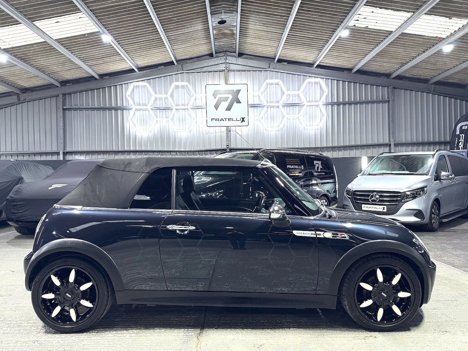 Used MINI Convertible 2008 for sale - 76904731: Photo 15