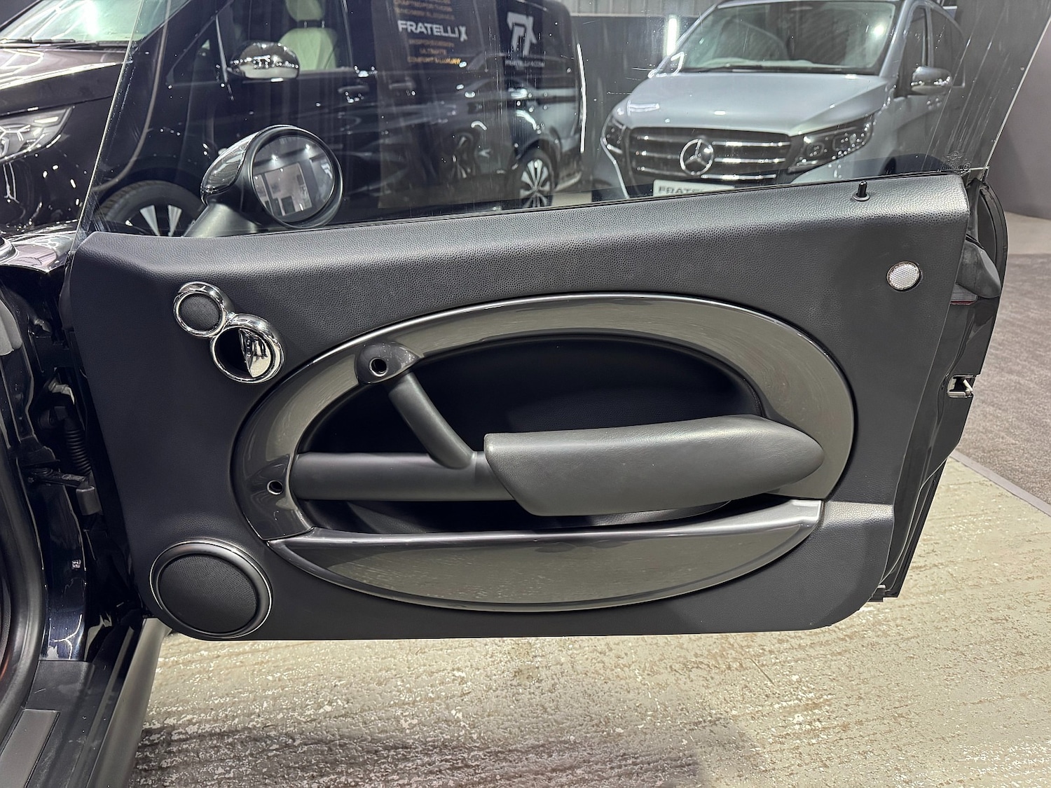 Used MINI Convertible 2008 for sale - 76904731: Photo 16