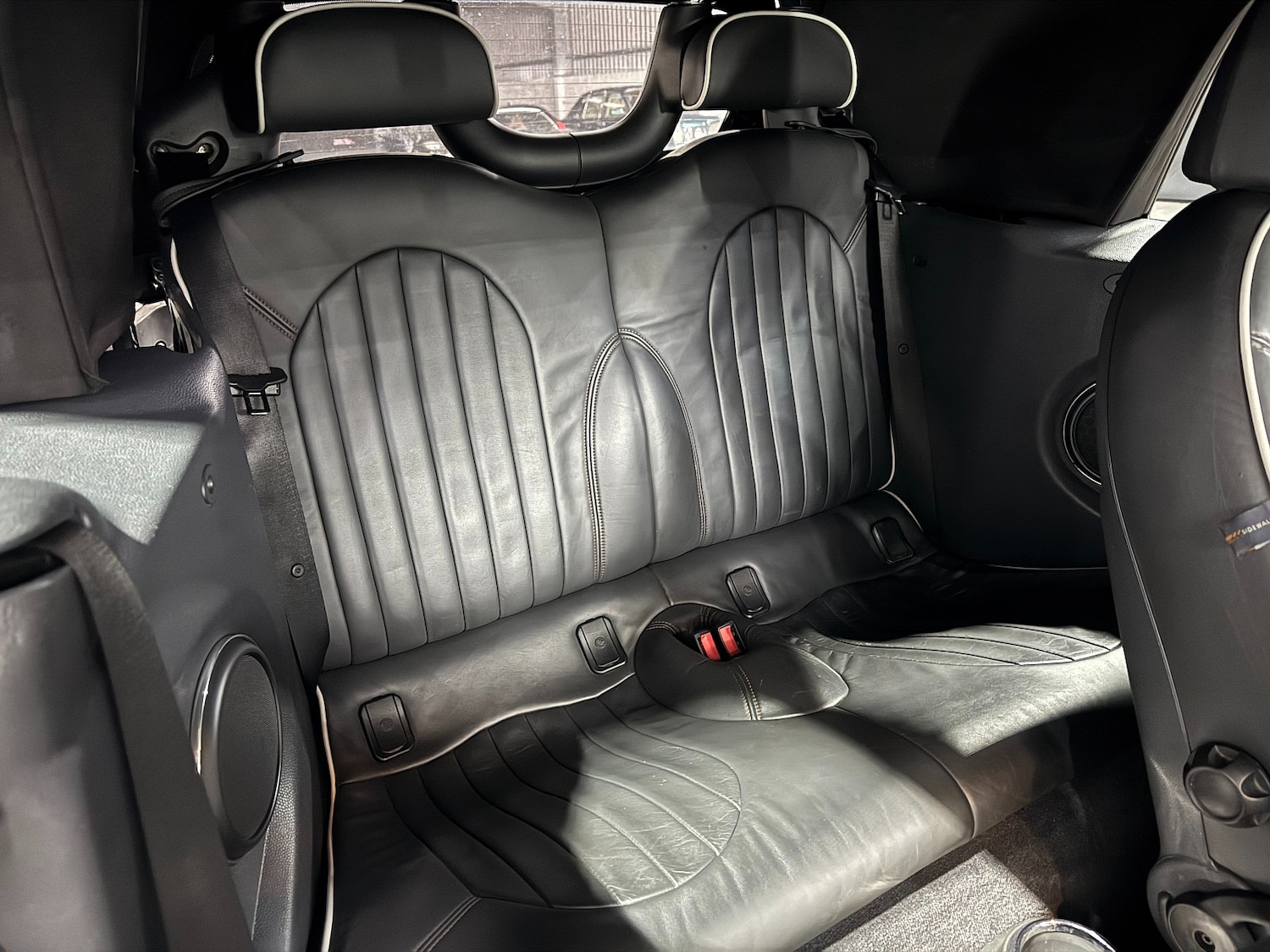 Used MINI Convertible 2008 for sale - 76904731: Photo 32