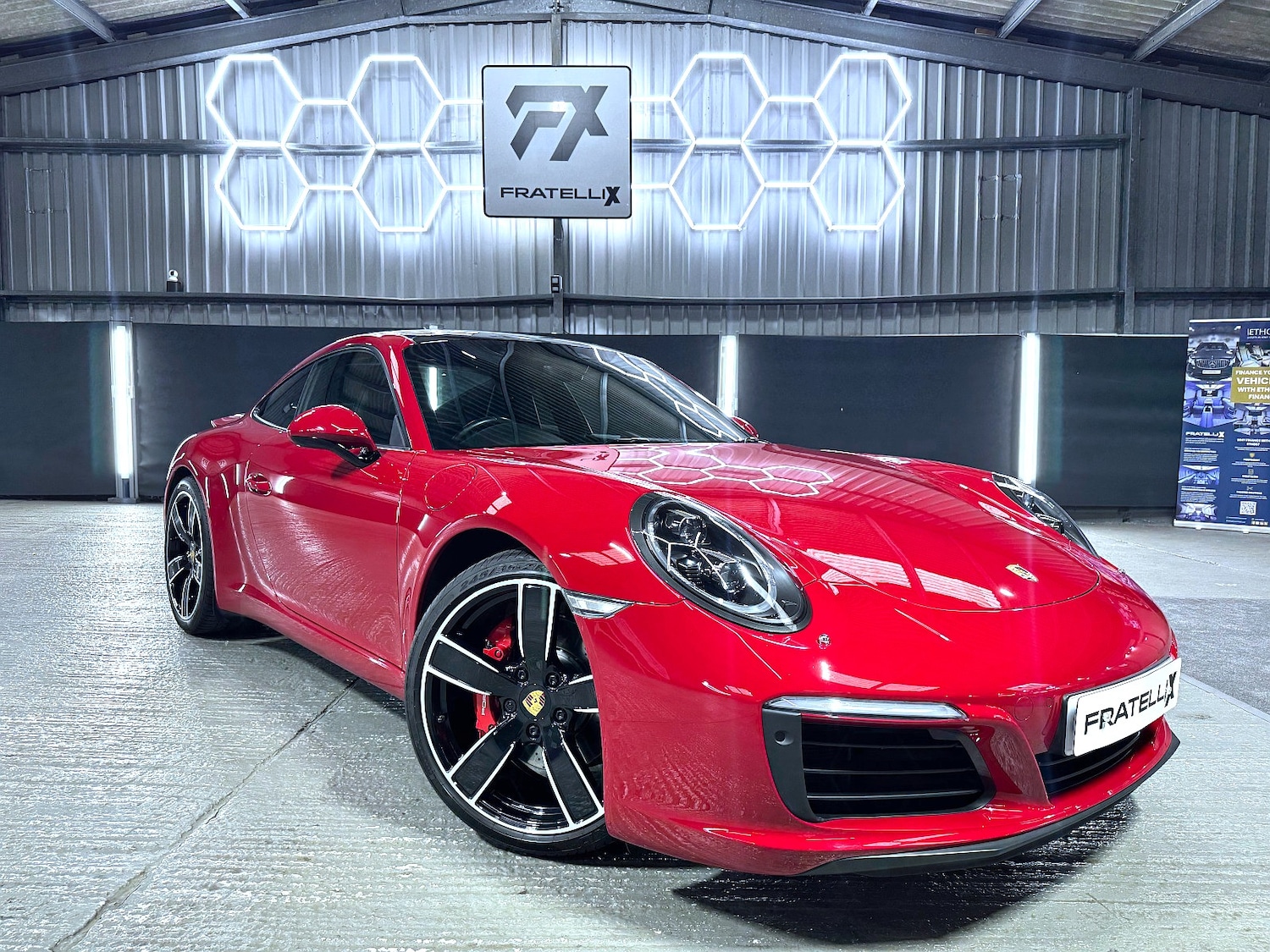 Used Porsche 911 2016 for sale - 76719120: Photo 1