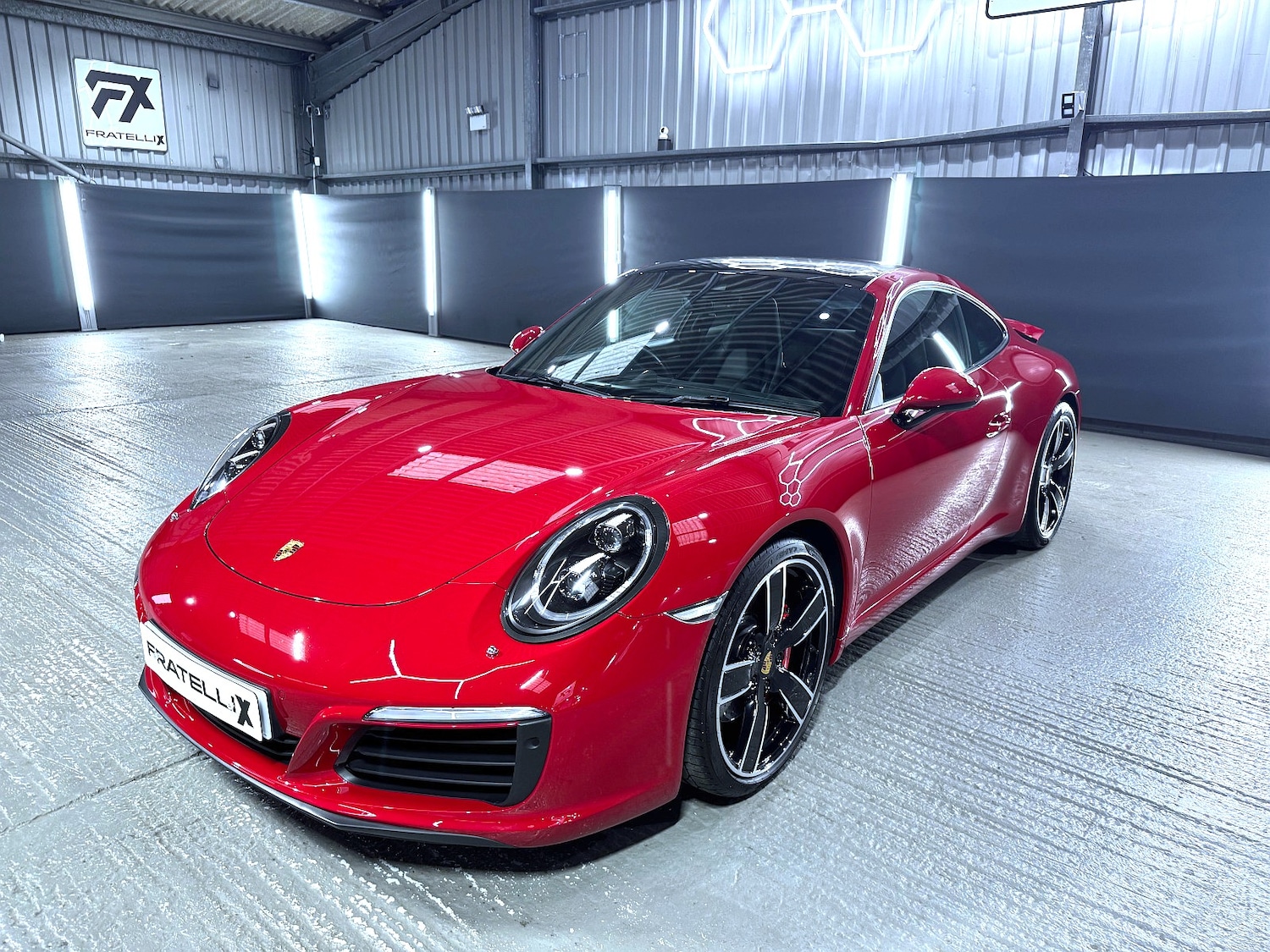 Used Porsche 911 2016 for sale - 76719120: Photo 14