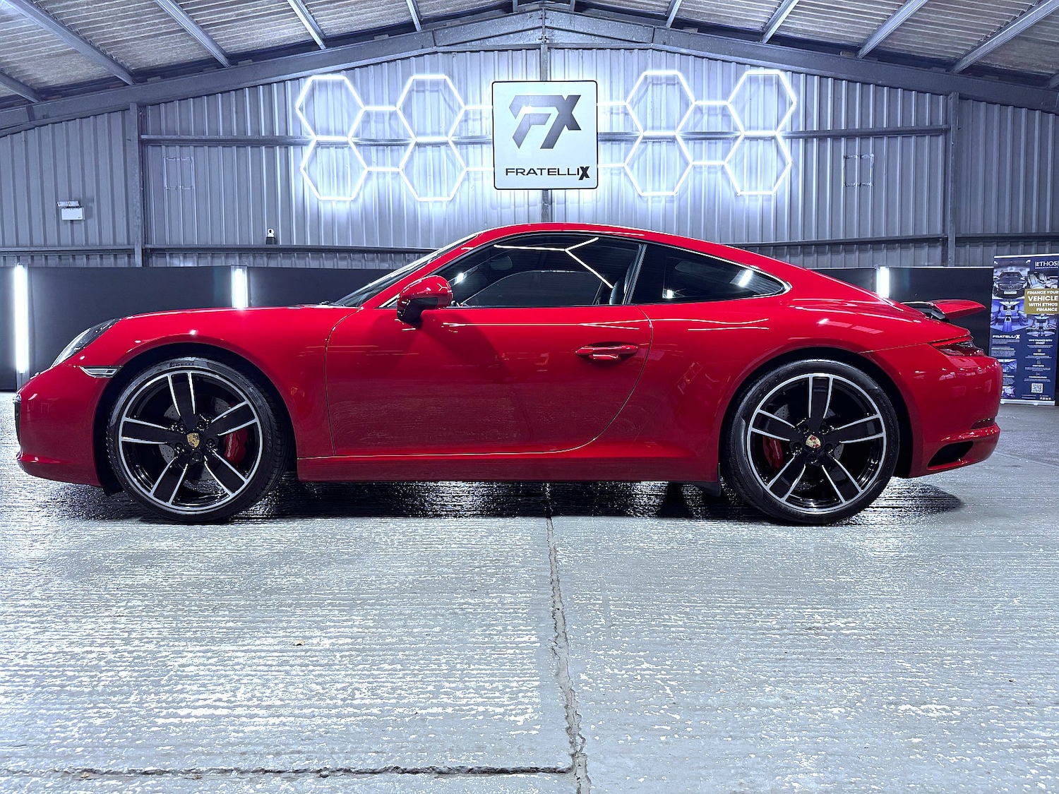 Used Porsche 911 2016 for sale - 76719120: Photo 17