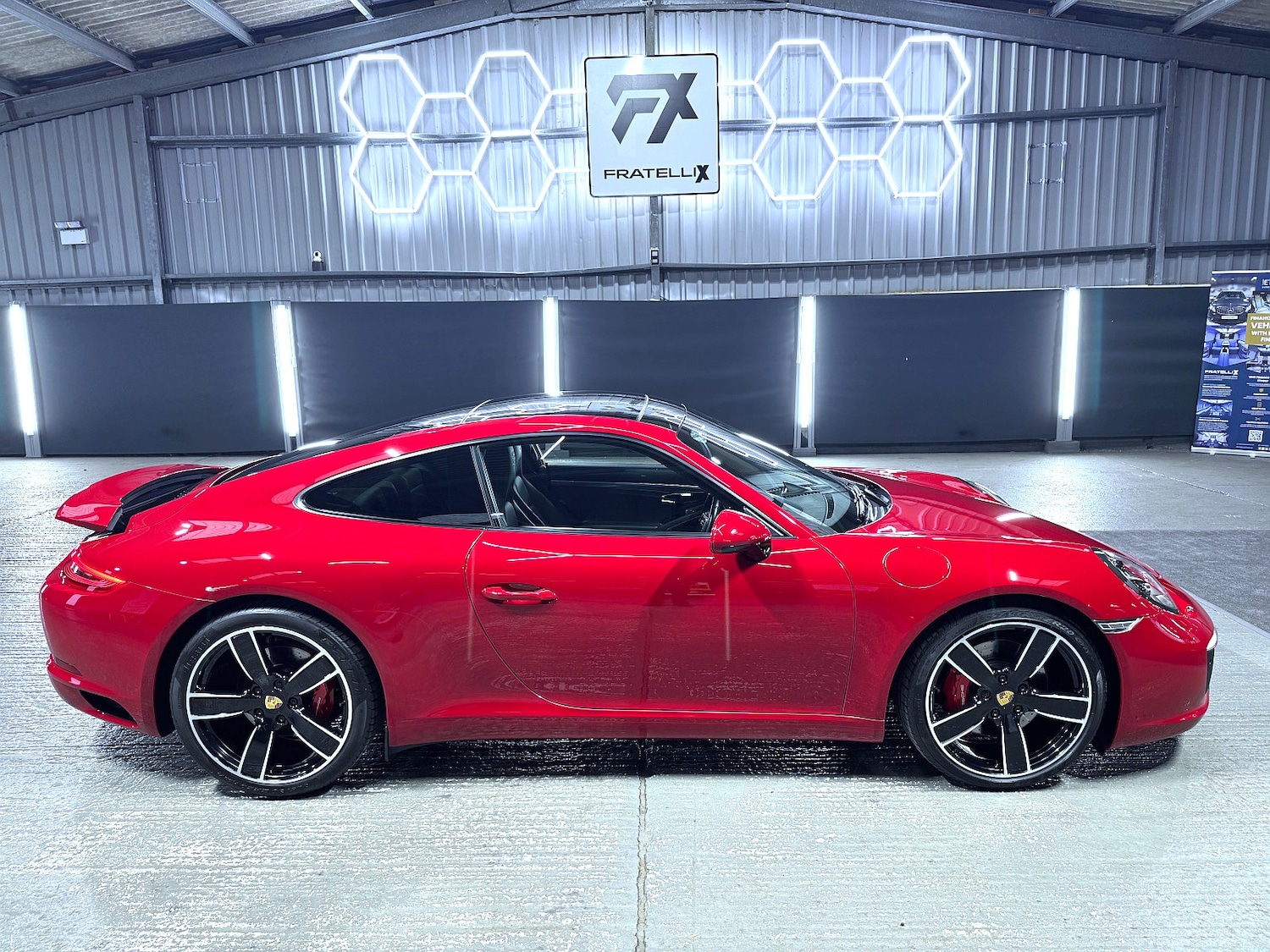 Used Porsche 911 2016 for sale - 76719120: Photo 28