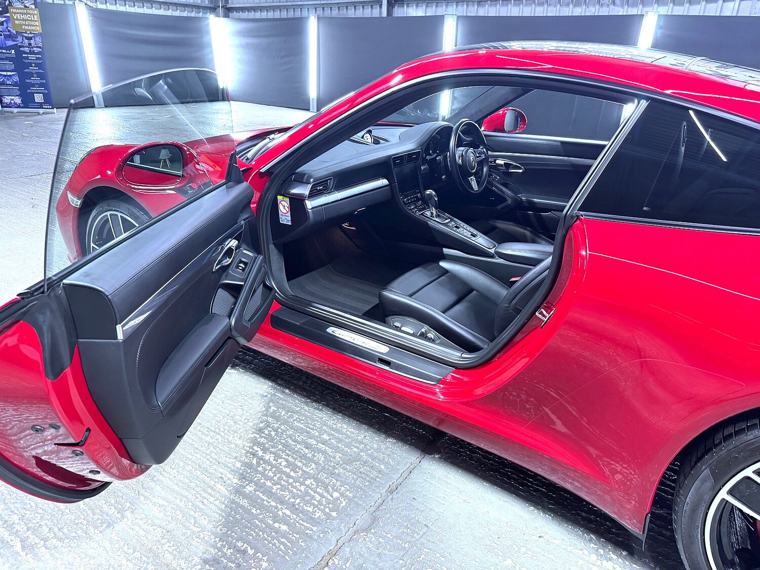 Used Porsche 911 2016 for sale - 76719120: Photo 59