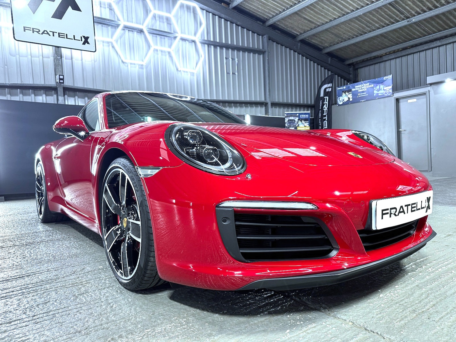 Used Porsche 911 2016 for sale - 76719120: Photo 6