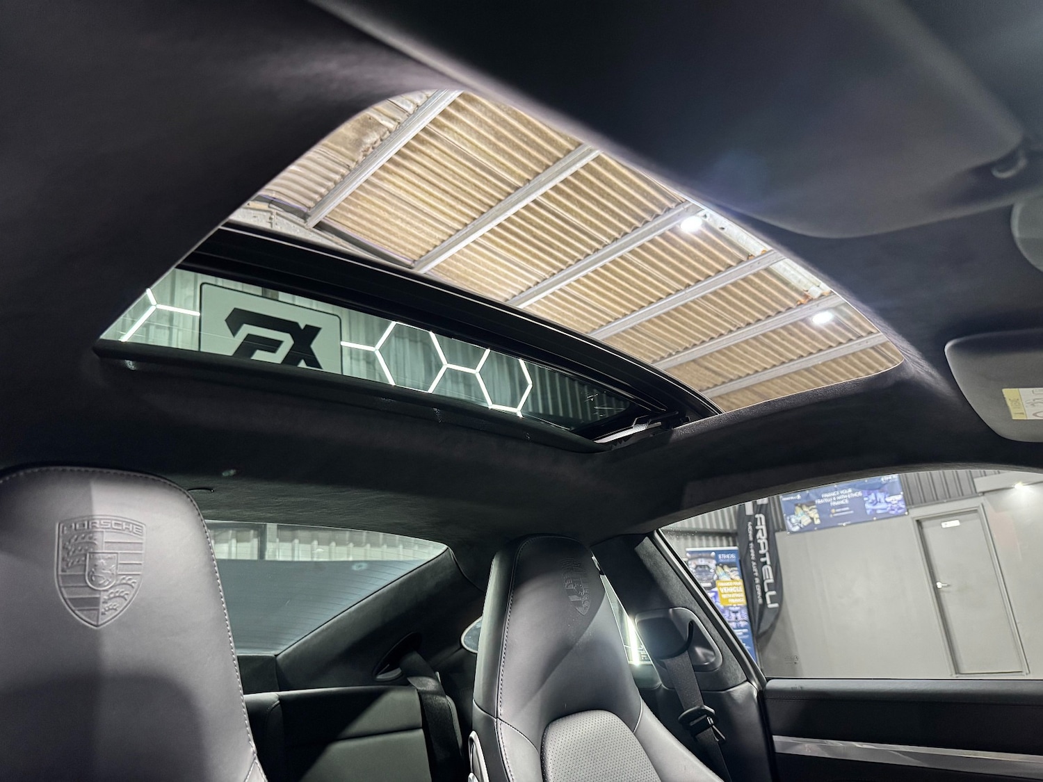 Used Porsche 911 2016 for sale - 76719120: Photo 70