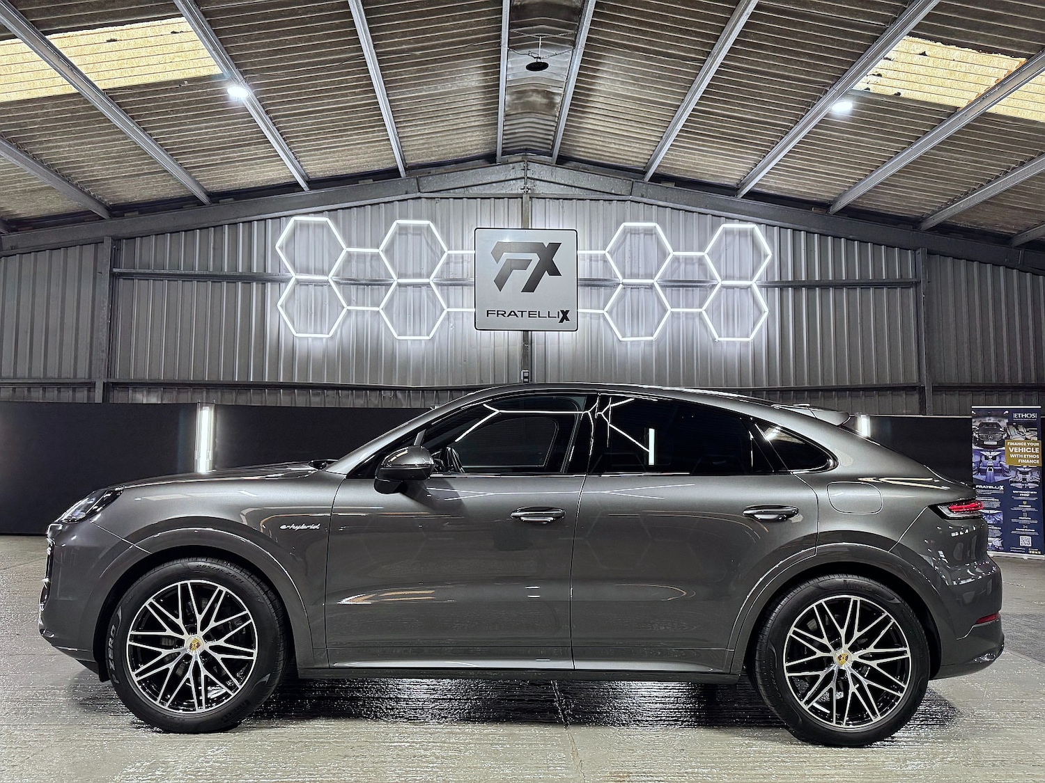 Used Porsche Cayenne 2024 for sale - 76719090: Photo 12