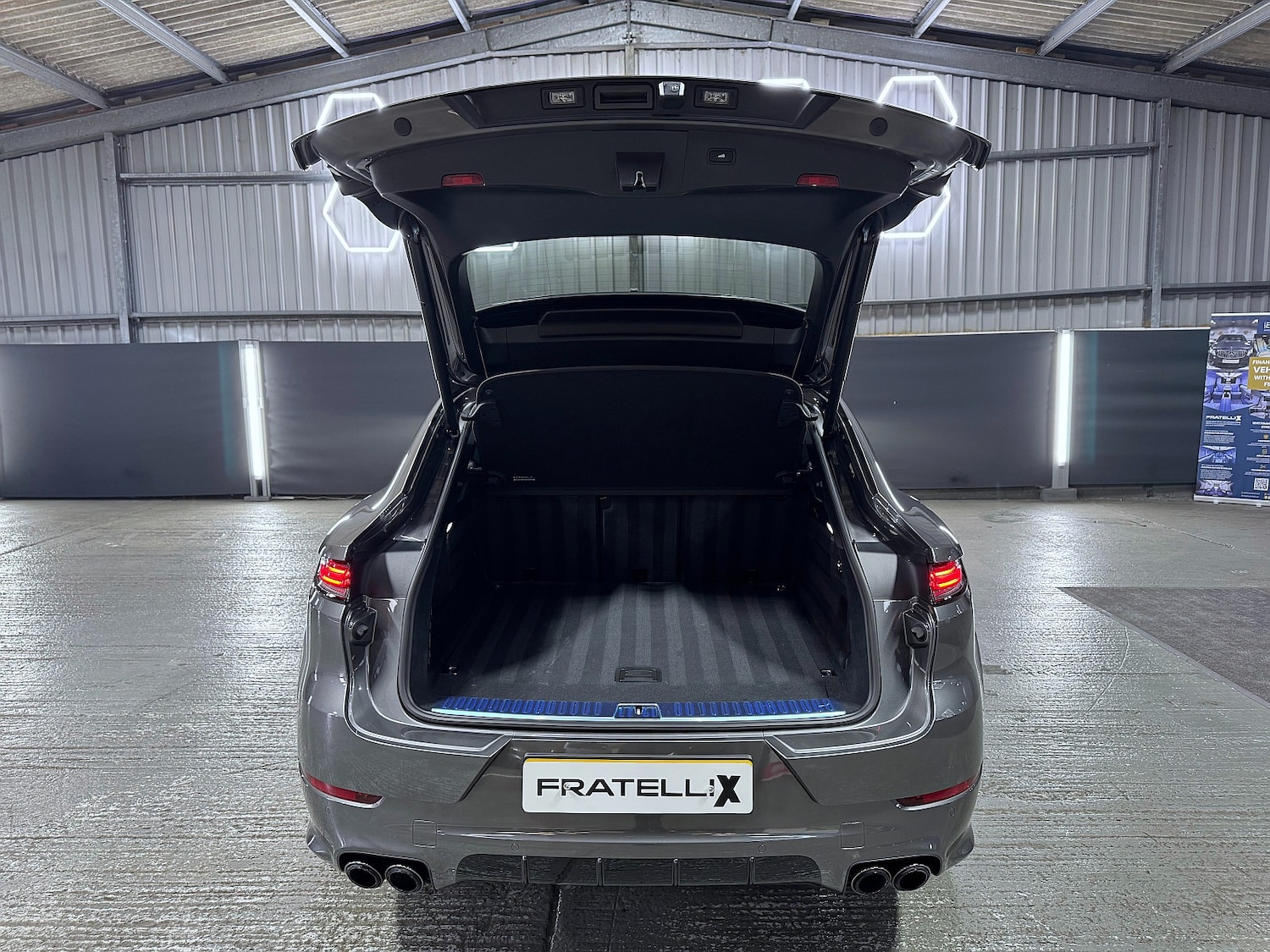 Used Porsche Cayenne 2024 for sale - 76719090: Photo 16