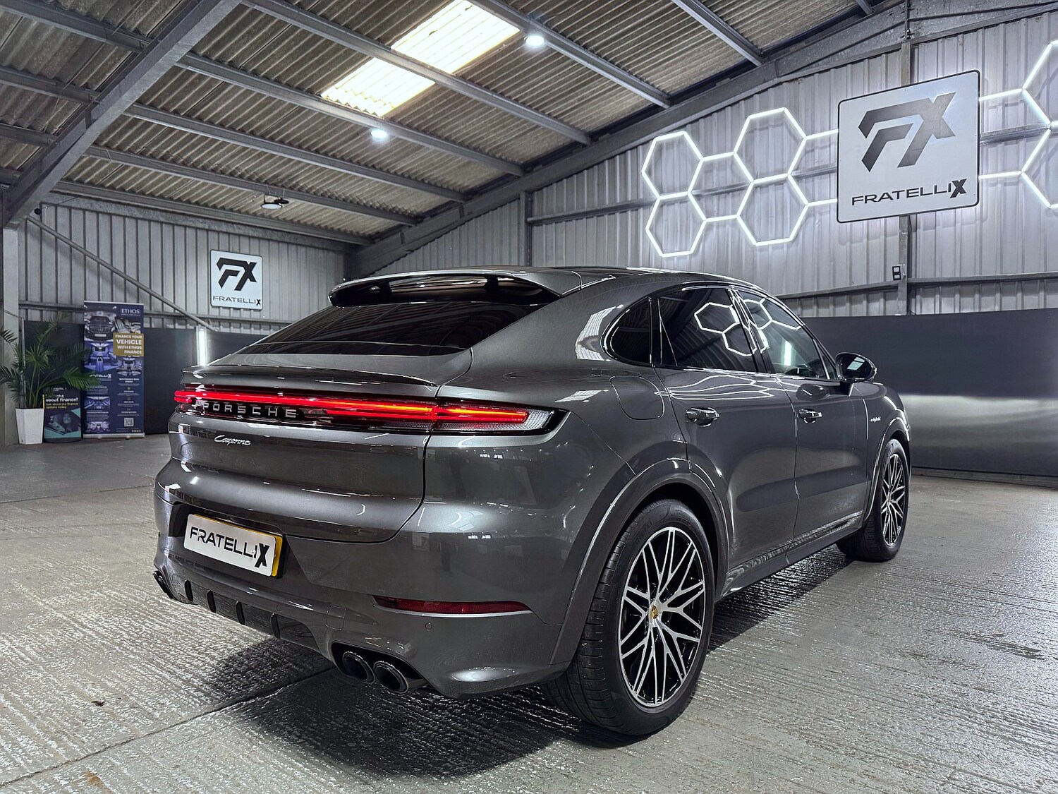 Used Porsche Cayenne 2024 for sale - 76719090: Photo 19