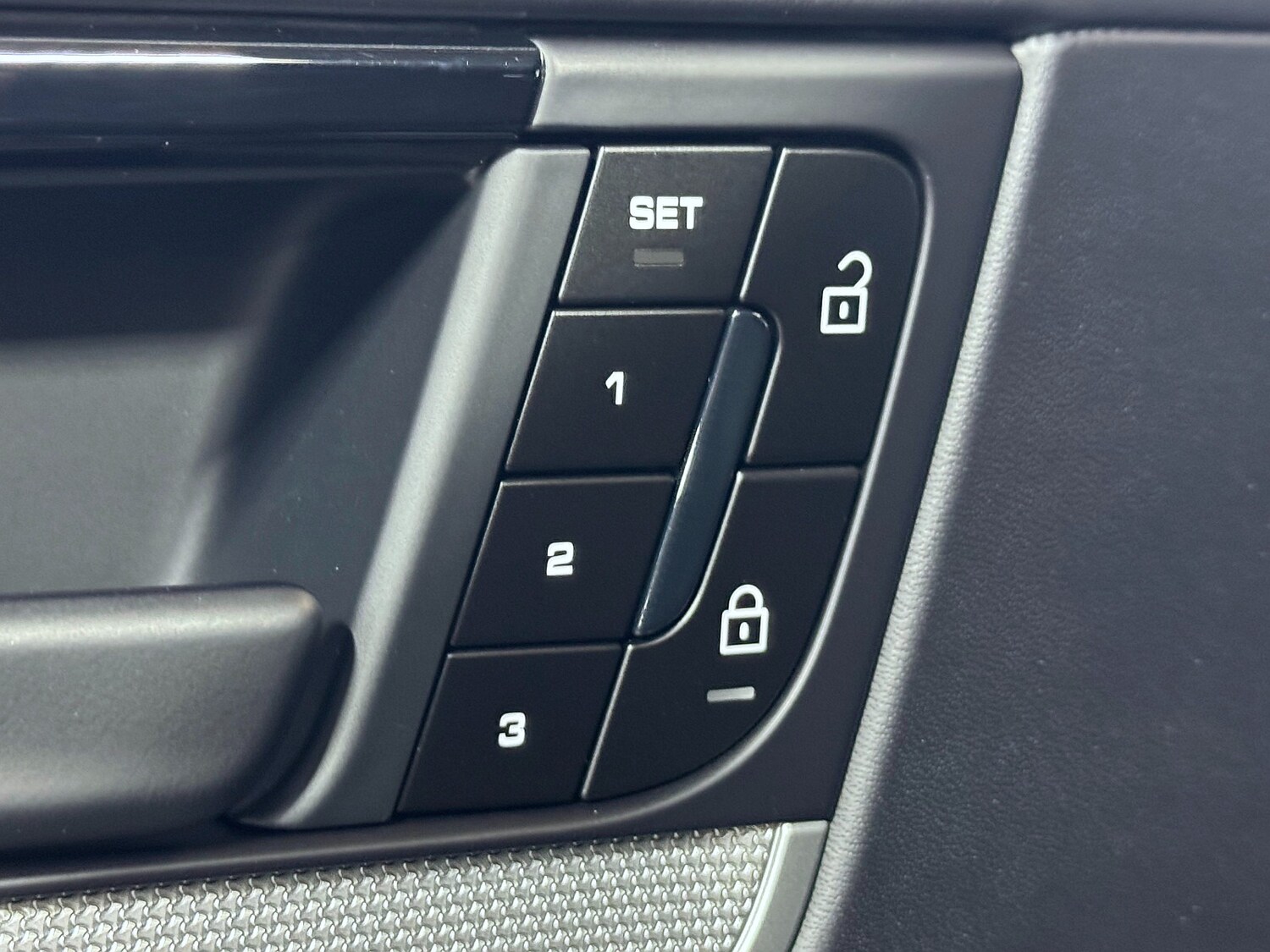 Used Porsche Cayenne 2024 for sale - 76719090: Photo 24