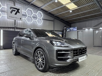 Used Porsche Cayenne 2024 for sale - 76719090: Photo