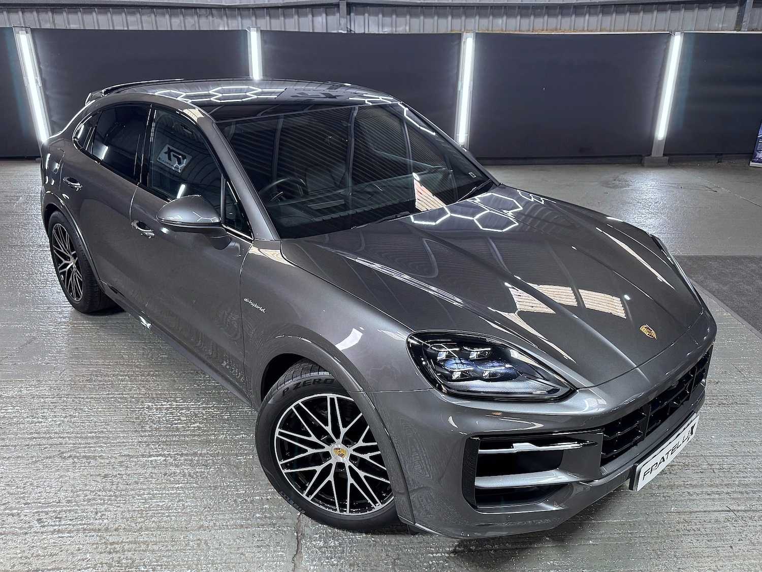 Used Porsche Cayenne 2024 for sale - 76719090: Photo 3