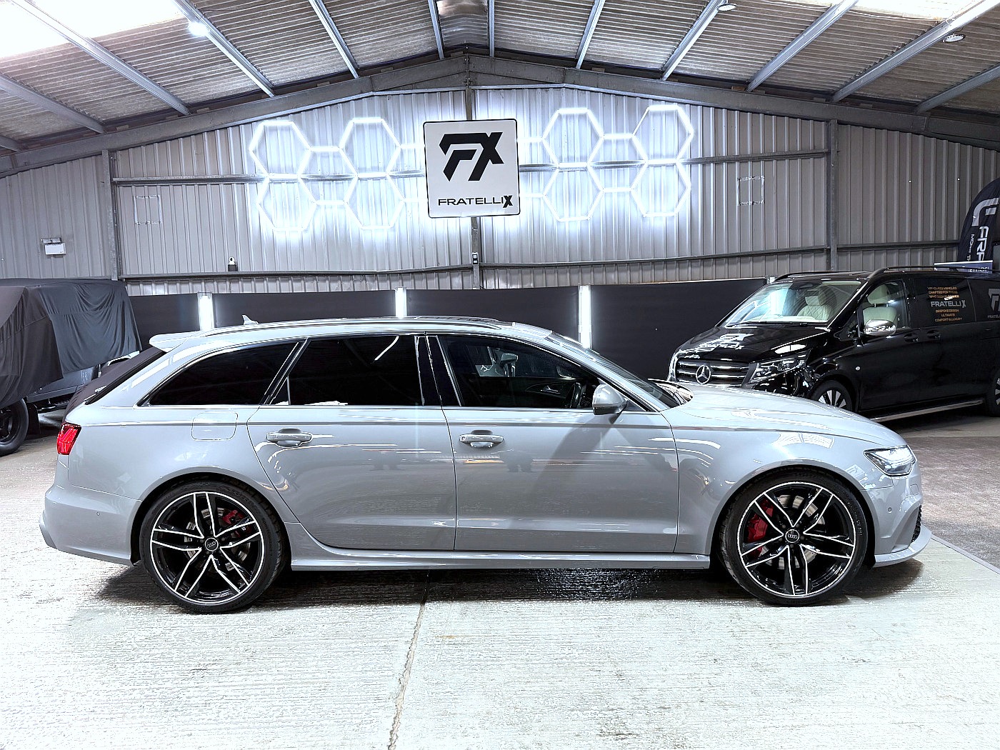 Used Audi RS6 2017 for sale - 77945270: Photo 13
