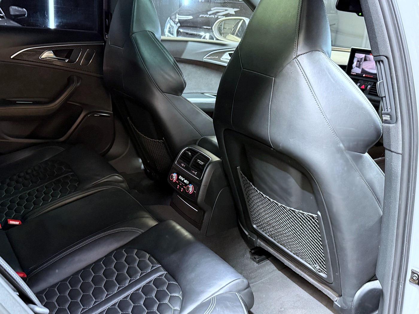 Used Audi RS6 2017 for sale - 77945270: Photo 18