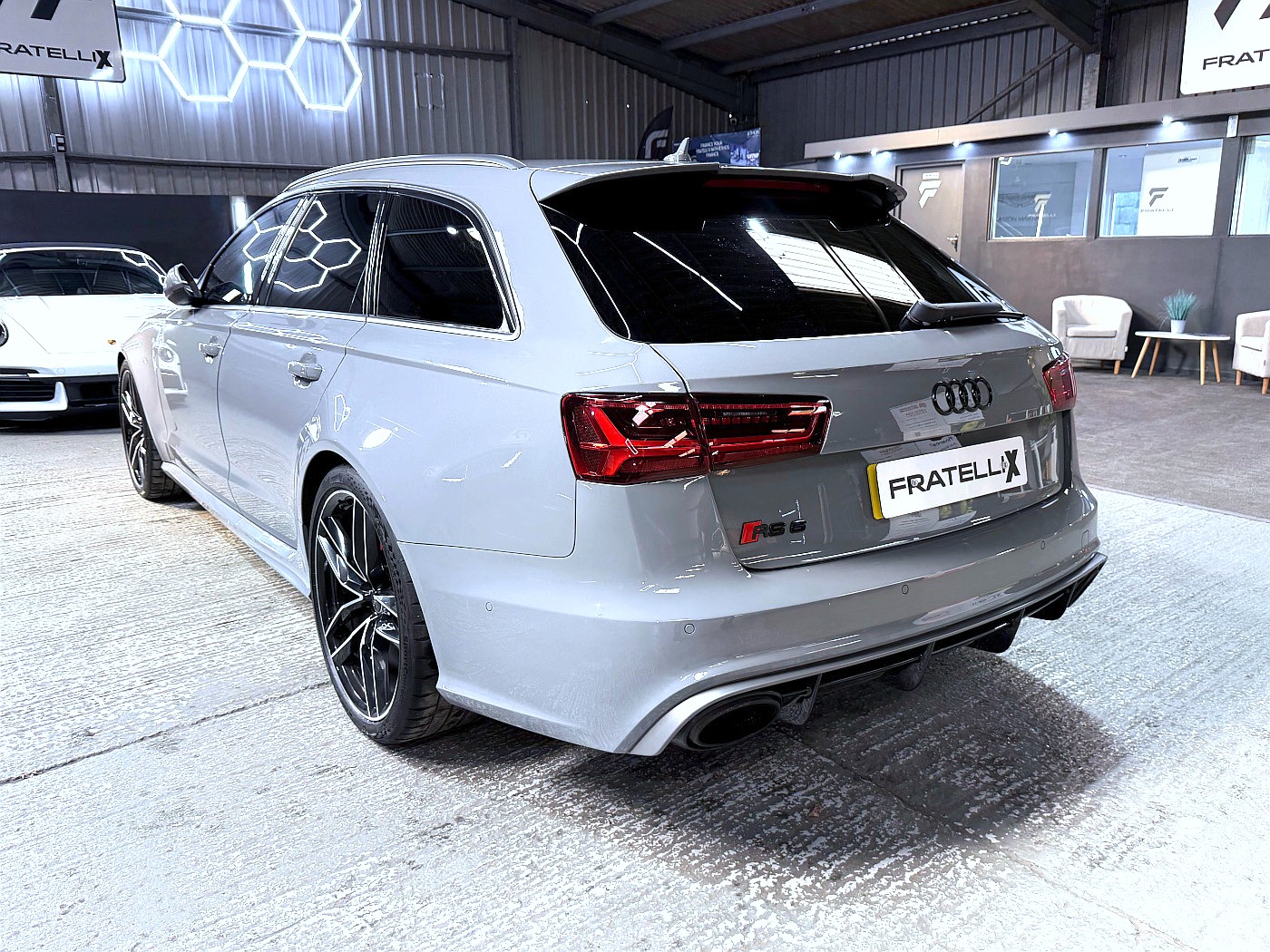 Used Audi RS6 2017 for sale - 77945270: Photo 9