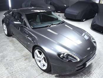 Used Aston Martin Vantage 2009 for sale - 74825625: Photo