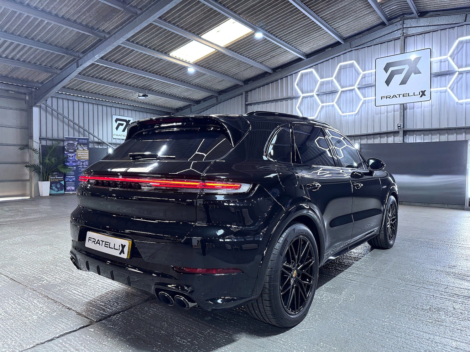 Used Porsche Cayenne 2024 for sale - 76719278: Photo 18