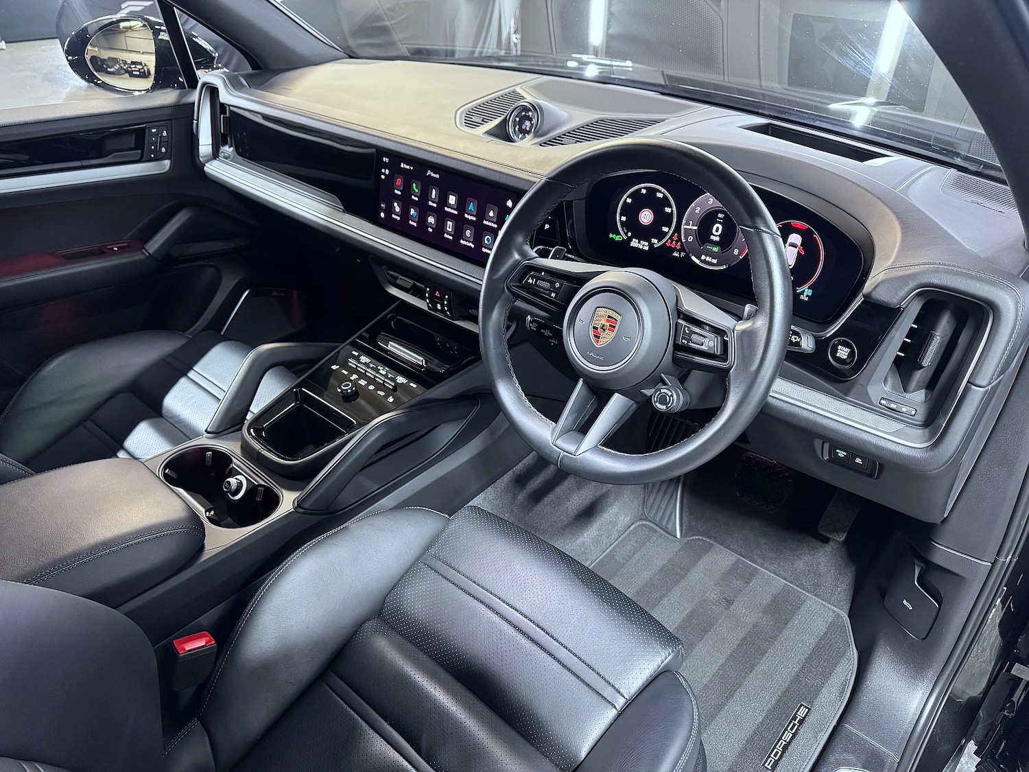 Used Porsche Cayenne 2024 for sale - 76719278: Photo 25