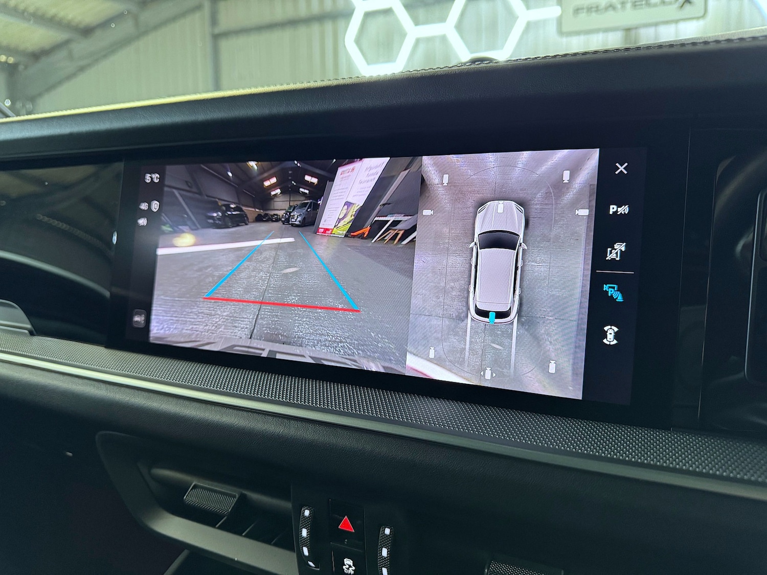 Used Porsche Cayenne 2024 for sale - 76719278: Photo 28