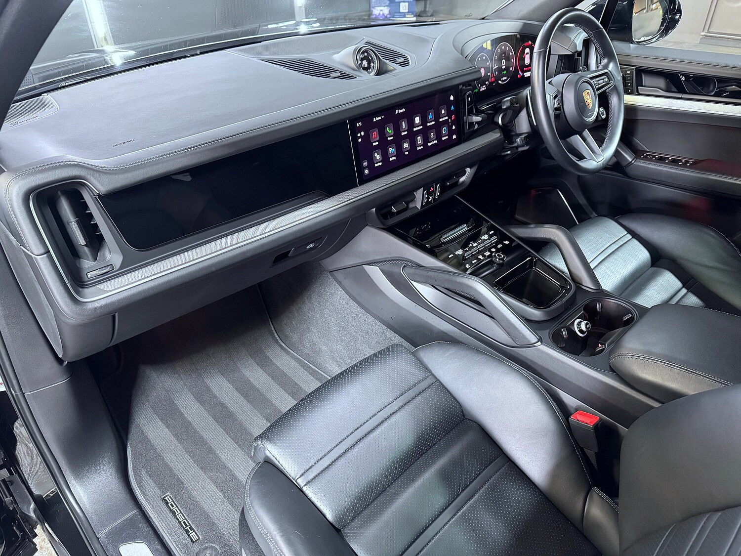 Used Porsche Cayenne 2024 for sale - 76719278: Photo 35