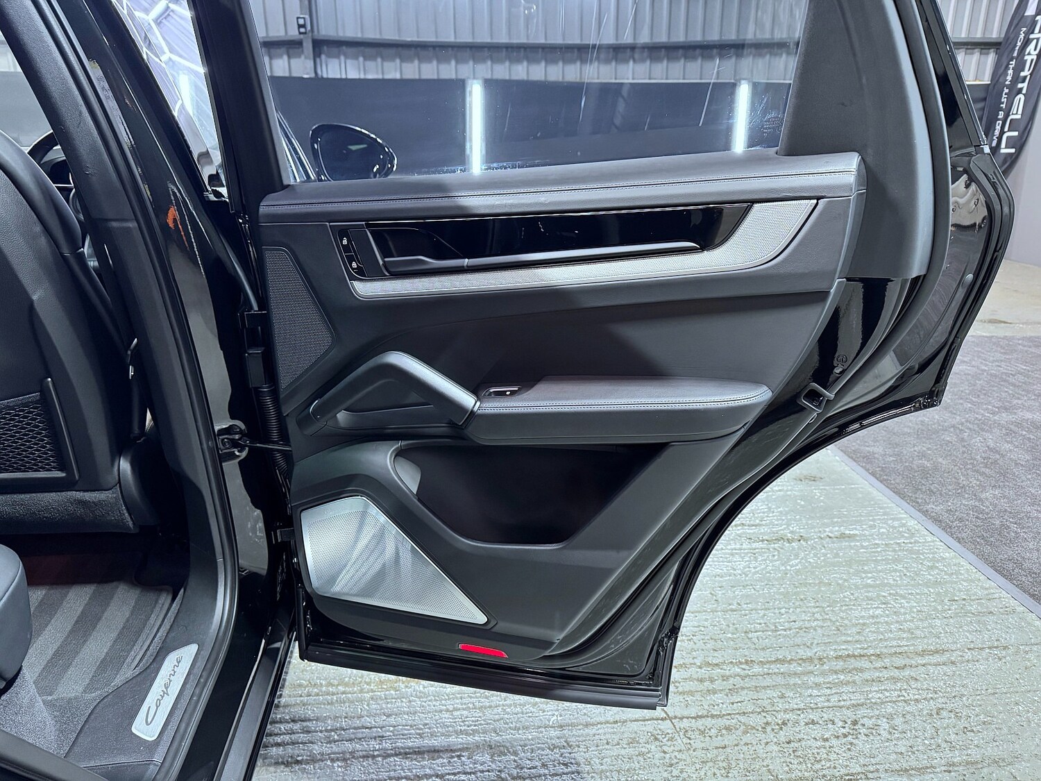 Used Porsche Cayenne 2024 for sale - 76719278: Photo 38