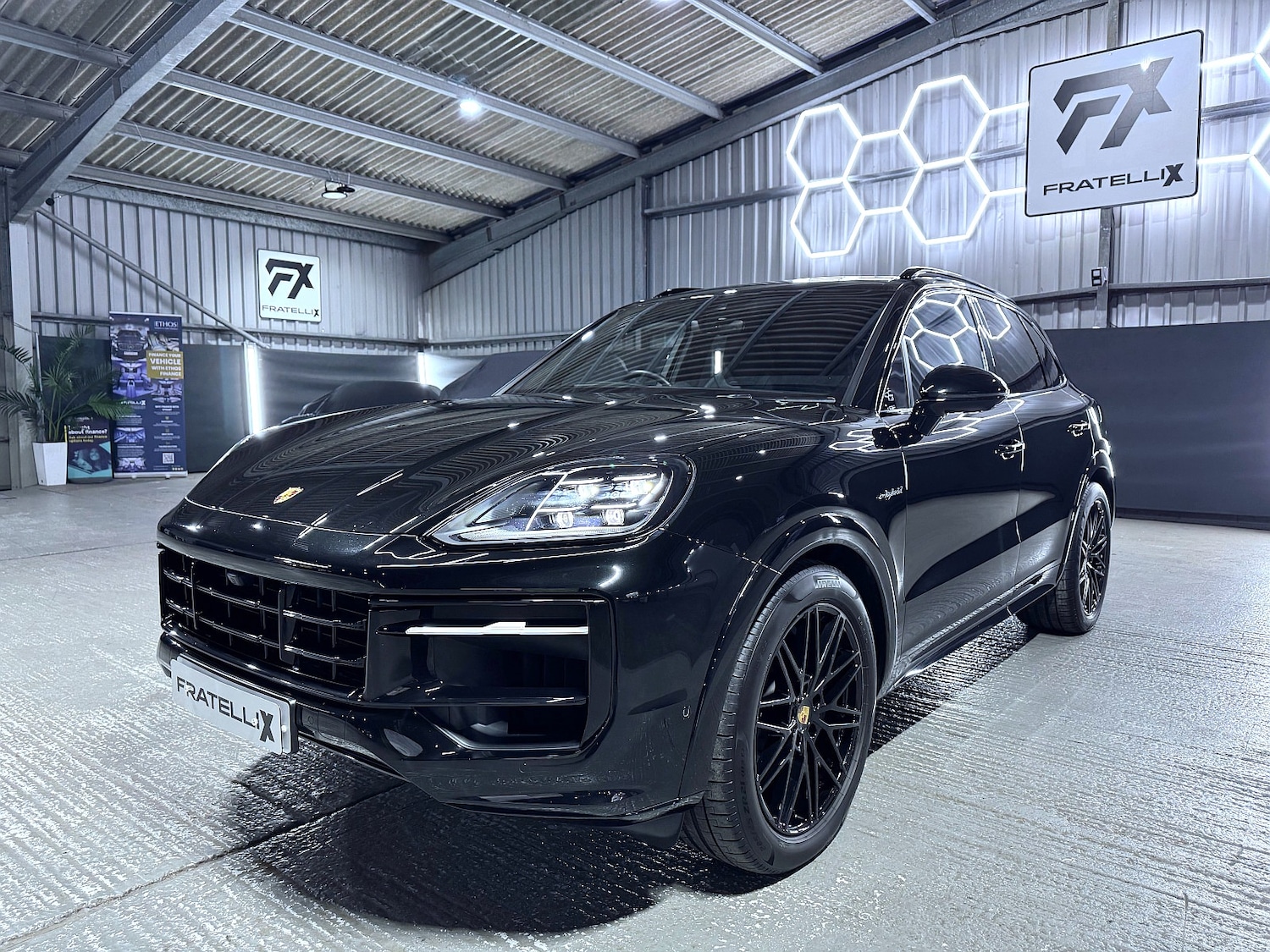 Used Porsche Cayenne 2024 for sale - 76719278: Photo 9