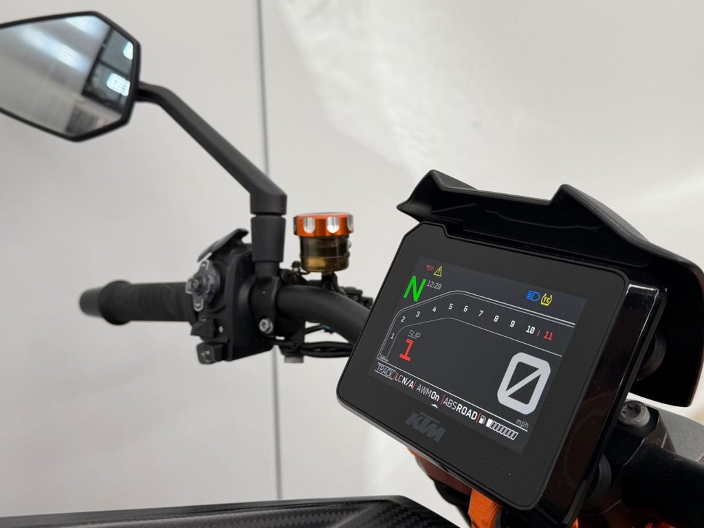 Used KTM SUPERDUKE 2021 for sale - 78501308: Photo 11