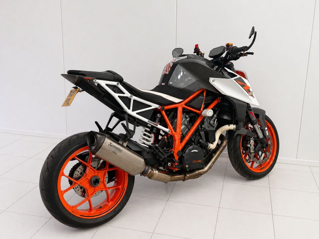Used KTM SUPERDUKE 2017 for sale - 78444676: Photo 3