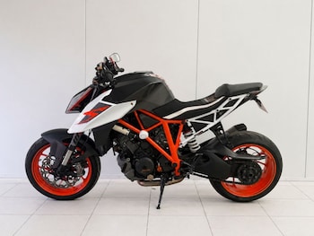 Used KTM SUPERDUKE 2017 for sale - bike-78444676: Photo