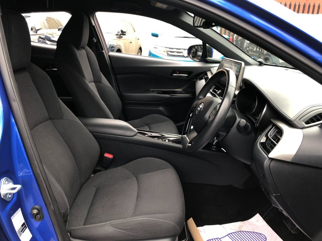 Used Toyota C-HR 2019 for sale - 77009641: Photo 12