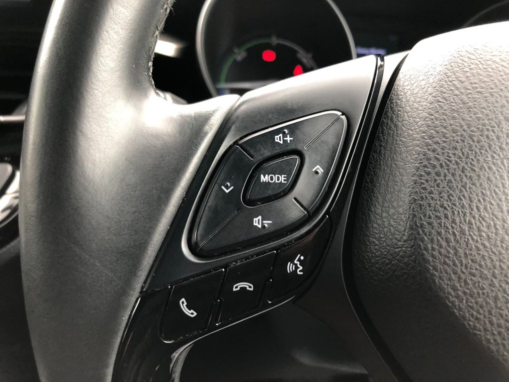 Used Toyota C-HR 2019 for sale - 77009641: Photo 32