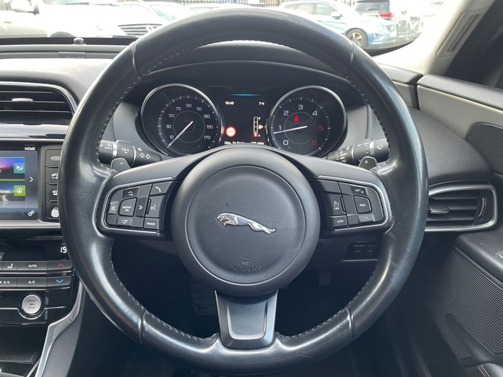 Used Jaguar XE 2016 for sale - 77020467: Photo 13