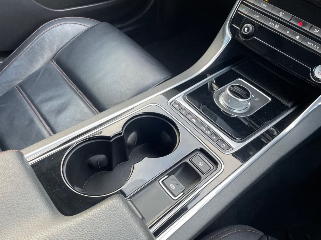Used Jaguar XE 2016 for sale - 77020467: Photo 15