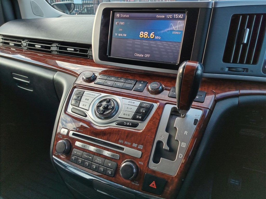 Used Nissan Elgrand 2021 for sale - 77355941: Photo 18