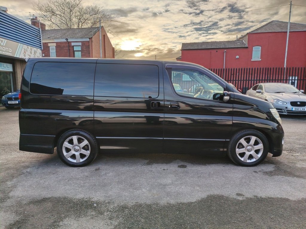 Used Nissan Elgrand 2021 for sale - 77355941: Photo 8