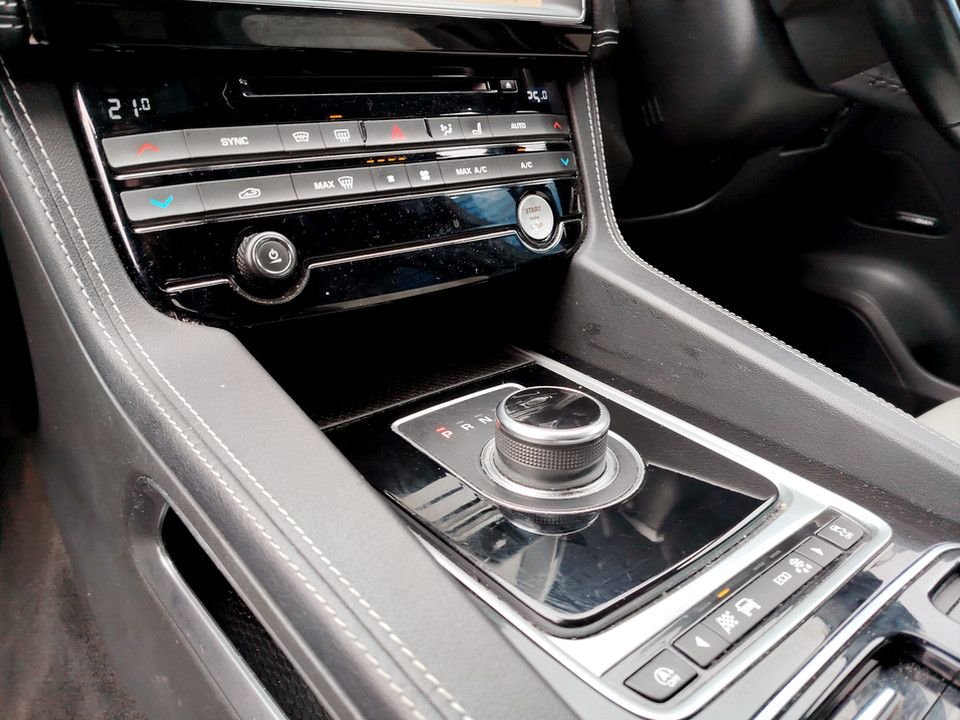 Used Jaguar F-Pace 2018 for sale - 77798360: Photo 19