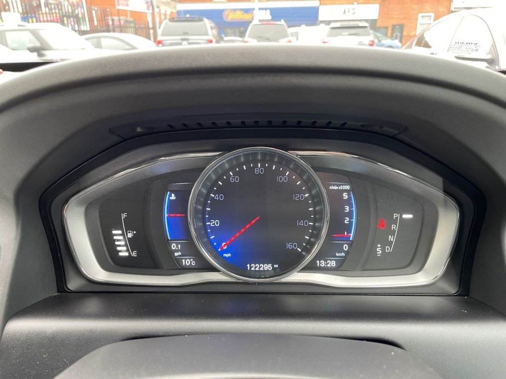 Used Volvo XC60 2015 for sale - 77038148: Photo 36