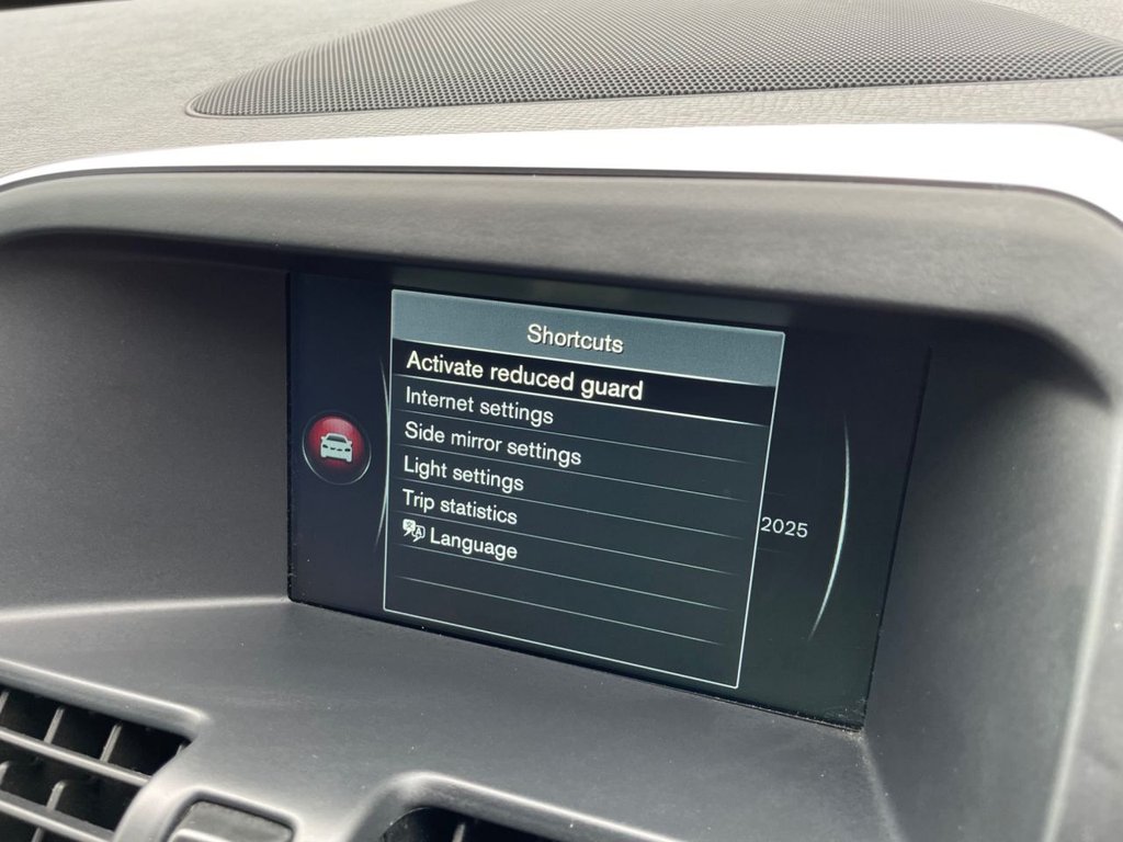 Used Volvo XC60 2015 for sale - 77038148: Photo 42