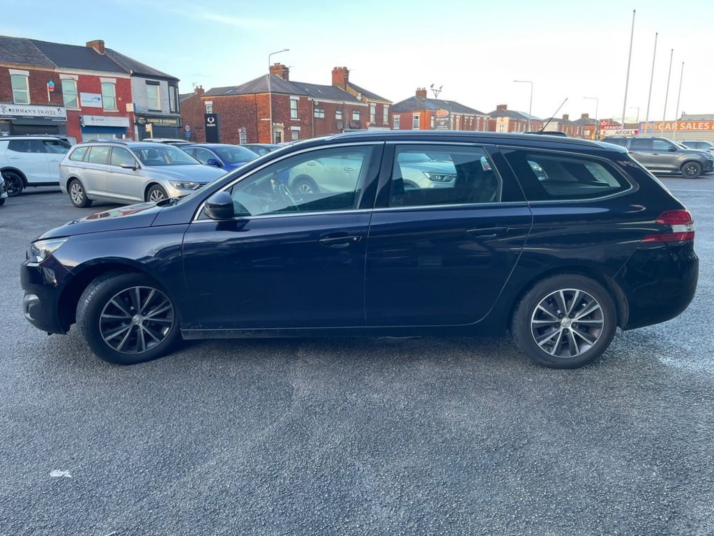 Used Peugeot 308 2015 for sale - 77009638: Photo 7